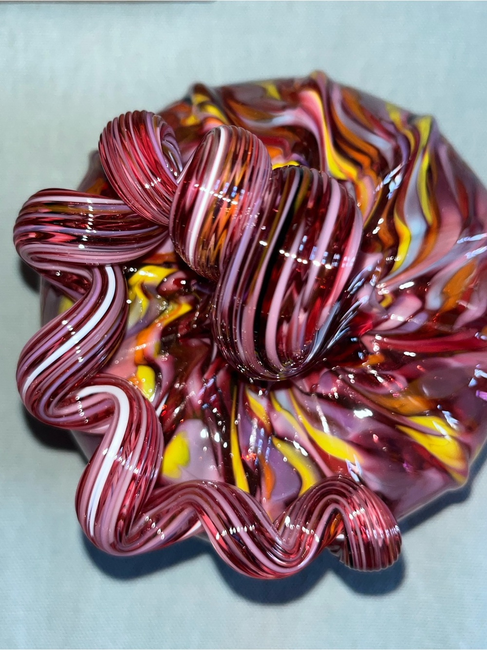 NWOT Luke Adams Art Glass Holiday Pumpkin in Pink and Yellow - Picture 3 of 4
